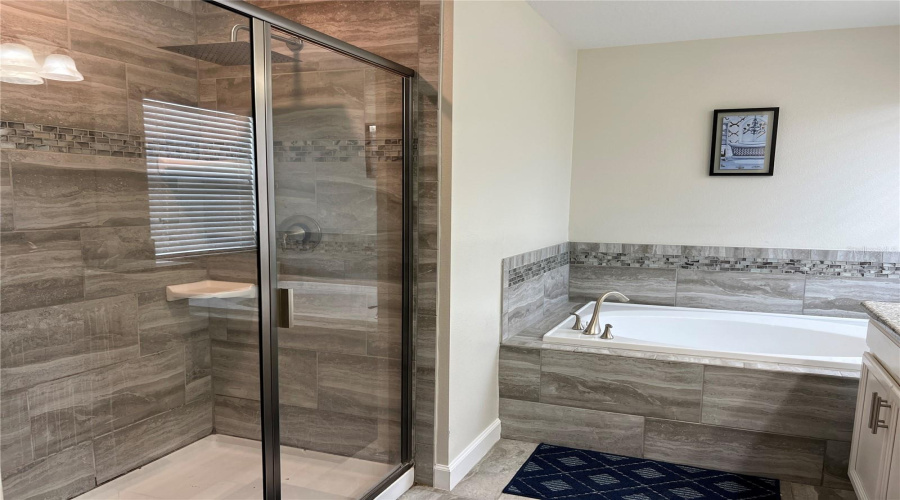 KISSIMMEE, Florida 34746, 6 Bedrooms Bedrooms, ,5 BathroomsBathrooms,Residential,For Sale,SLEEPY HOLLOW,0,MFRO6341605