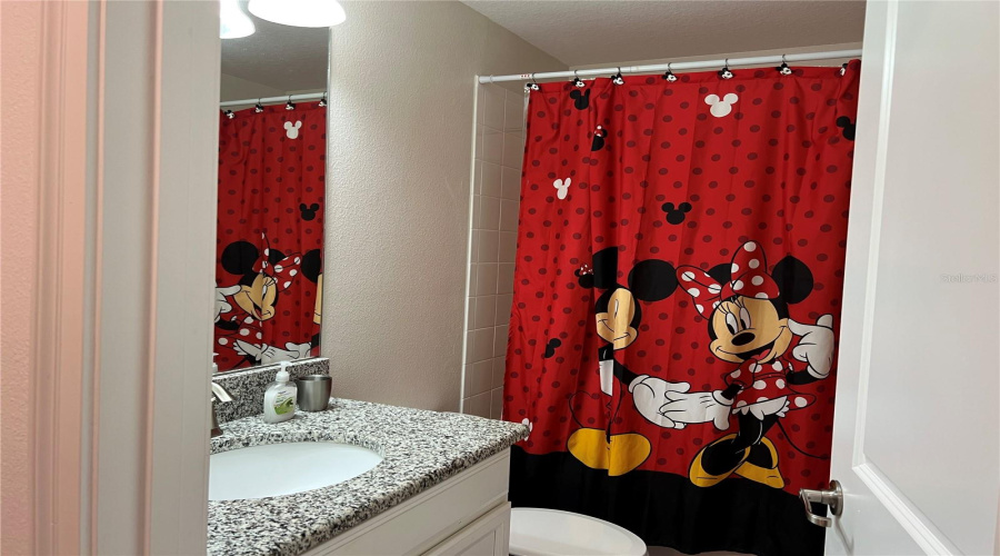 KISSIMMEE, Florida 34746, 6 Bedrooms Bedrooms, ,5 BathroomsBathrooms,Residential,For Sale,SLEEPY HOLLOW,0,MFRO6341605