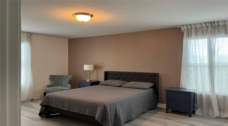 KISSIMMEE, Florida 34746, 6 Bedrooms Bedrooms, ,5 BathroomsBathrooms,Residential,For Sale,SLEEPY HOLLOW,0,MFRO6341605