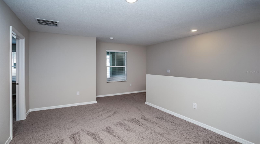 DAVENPORT, Florida 33837, 4 Bedrooms Bedrooms, ,2 BathroomsBathrooms,Residential,For Sale,ROLLING LAKE,0,MFRTB8415011