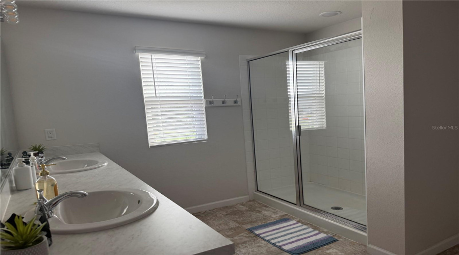 DAVENPORT, Florida 33837, 5 Bedrooms Bedrooms, ,3 BathroomsBathrooms,Residential,For Sale,SUGARWOOD ST,0,MFRS5134378