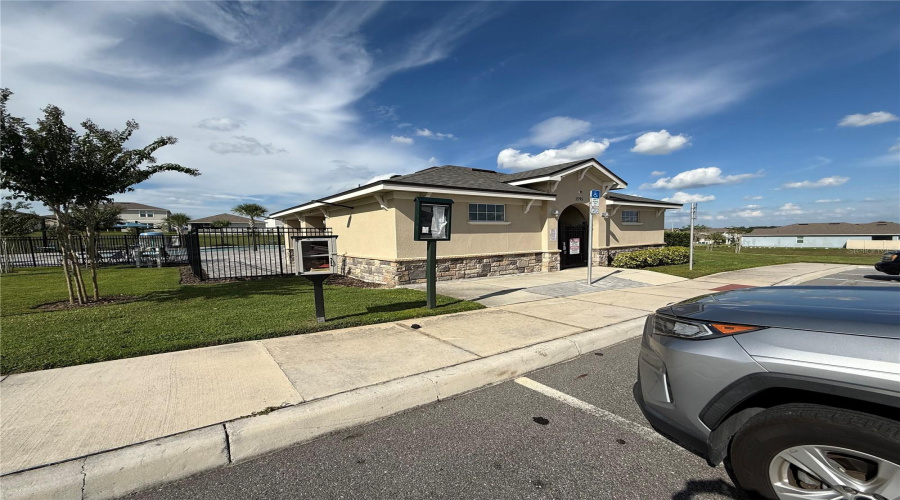 DAVENPORT, Florida 33837, 5 Bedrooms Bedrooms, ,3 BathroomsBathrooms,Residential,For Sale,SUGARWOOD ST,0,MFRS5134378