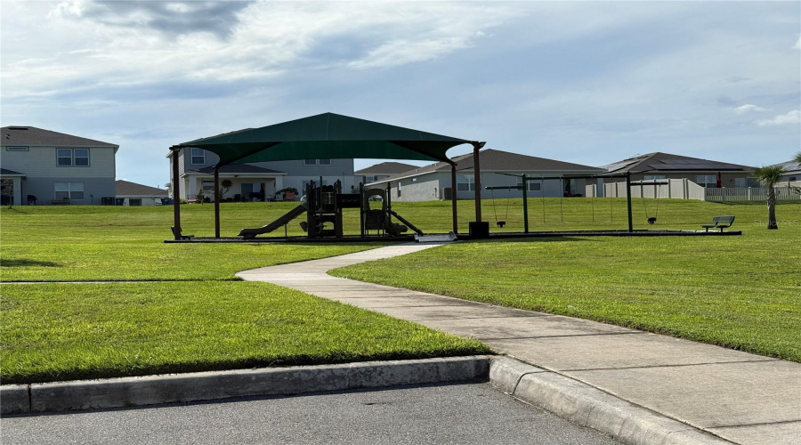 DAVENPORT, Florida 33837, 5 Bedrooms Bedrooms, ,3 BathroomsBathrooms,Residential,For Sale,SUGARWOOD ST,0,MFRS5134378