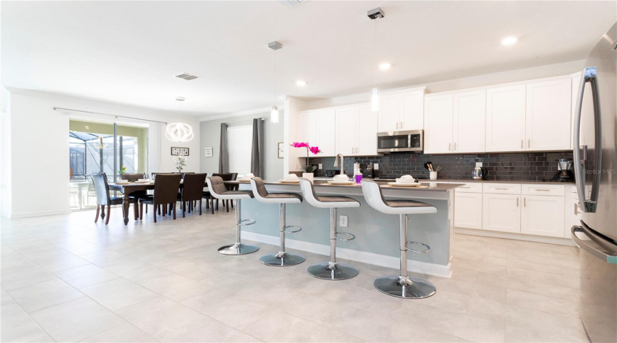 KISSIMMEE, Florida 34746, 6 Bedrooms Bedrooms, ,5 BathroomsBathrooms,Residential,For Sale,SCENE,0,MFRO6342886