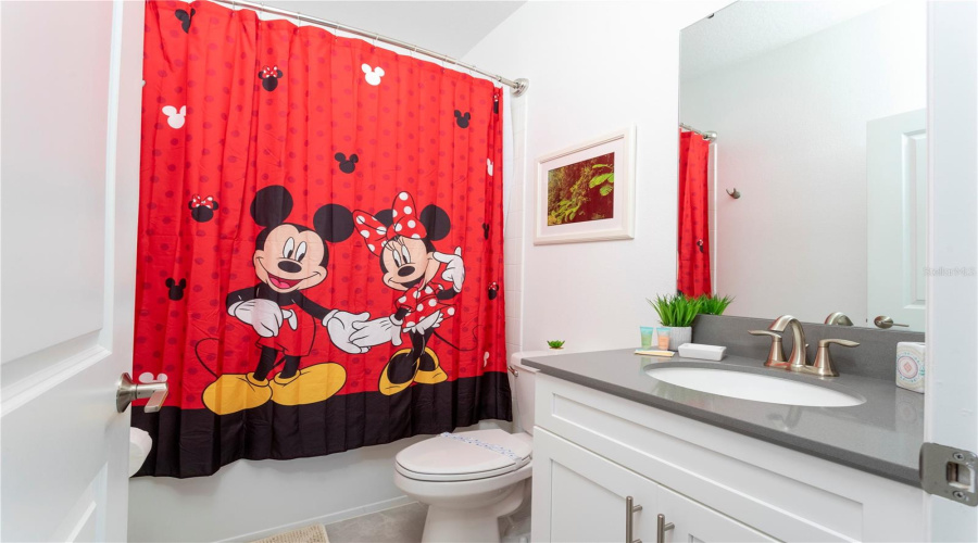 KISSIMMEE, Florida 34746, 6 Bedrooms Bedrooms, ,5 BathroomsBathrooms,Residential,For Sale,SCENE,0,MFRO6342886
