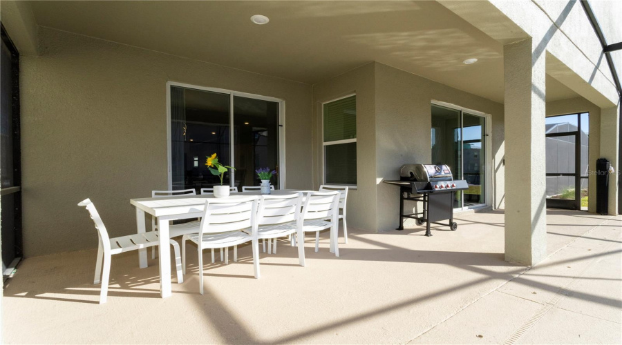 KISSIMMEE, Florida 34746, 6 Bedrooms Bedrooms, ,5 BathroomsBathrooms,Residential,For Sale,SCENE,0,MFRO6342886
