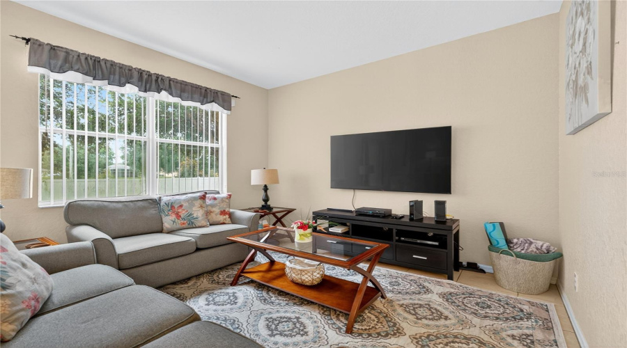 DAVENPORT, Florida 33897, 3 Bedrooms Bedrooms, ,2 BathroomsBathrooms,Residential,For Sale,CALABRIA AVENUE,0,MFRO6342966