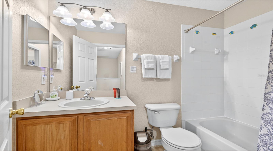 DAVENPORT, Florida 33897, 3 Bedrooms Bedrooms, ,2 BathroomsBathrooms,Residential,For Sale,CALABRIA AVENUE,0,MFRO6342966