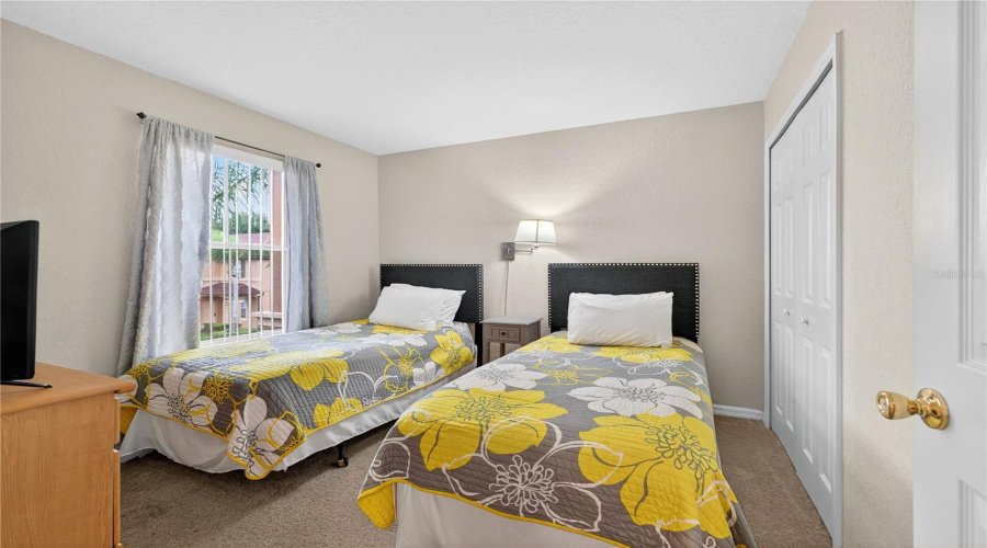 DAVENPORT, Florida 33897, 3 Bedrooms Bedrooms, ,2 BathroomsBathrooms,Residential,For Sale,CALABRIA AVENUE,0,MFRO6342966