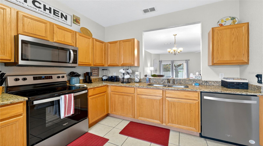 DAVENPORT, Florida 33897, 3 Bedrooms Bedrooms, ,2 BathroomsBathrooms,Residential,For Sale,CALABRIA AVENUE,0,MFRO6342966