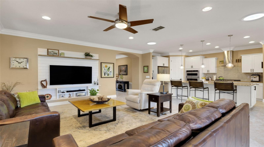 DAVENPORT, Florida 33837, 2 Bedrooms Bedrooms, ,2 BathroomsBathrooms,Residential,For Sale,ASTURIAS,0,MFRS5134039