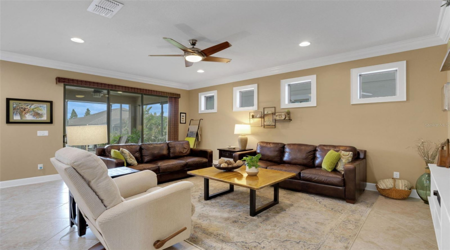 DAVENPORT, Florida 33837, 2 Bedrooms Bedrooms, ,2 BathroomsBathrooms,Residential,For Sale,ASTURIAS,0,MFRS5134039