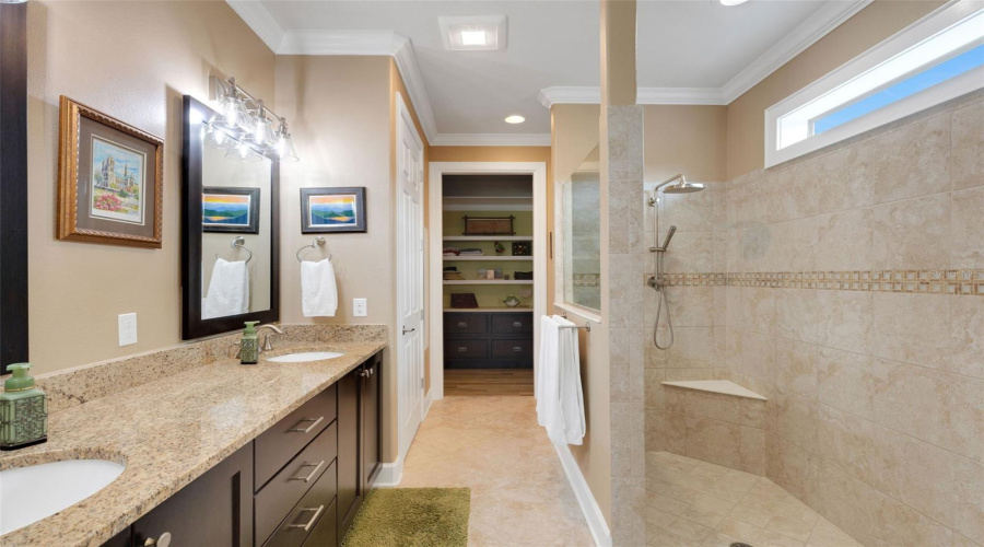 DAVENPORT, Florida 33837, 2 Bedrooms Bedrooms, ,2 BathroomsBathrooms,Residential,For Sale,ASTURIAS,0,MFRS5134039