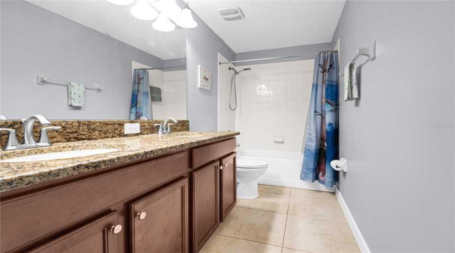 Upstairs hall bathroom