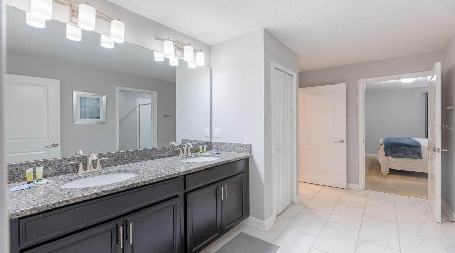 DAVENPORT, Florida 33896, 8 Bedrooms Bedrooms, ,5 BathroomsBathrooms,Residential,For Sale,HAZARD,0,MFRO6223945