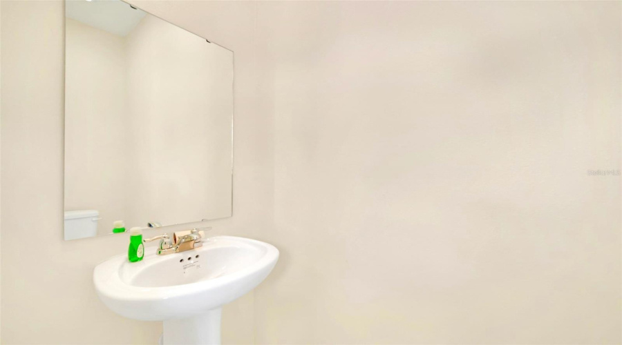 KISSIMMEE, Florida 34747, 7 Bedrooms Bedrooms, ,6 BathroomsBathrooms,Residential,For Sale,TROPICAL PALMS,0,MFRTB8423435