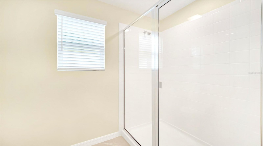 KISSIMMEE, Florida 34747, 7 Bedrooms Bedrooms, ,6 BathroomsBathrooms,Residential,For Sale,TROPICAL PALMS,0,MFRTB8423435