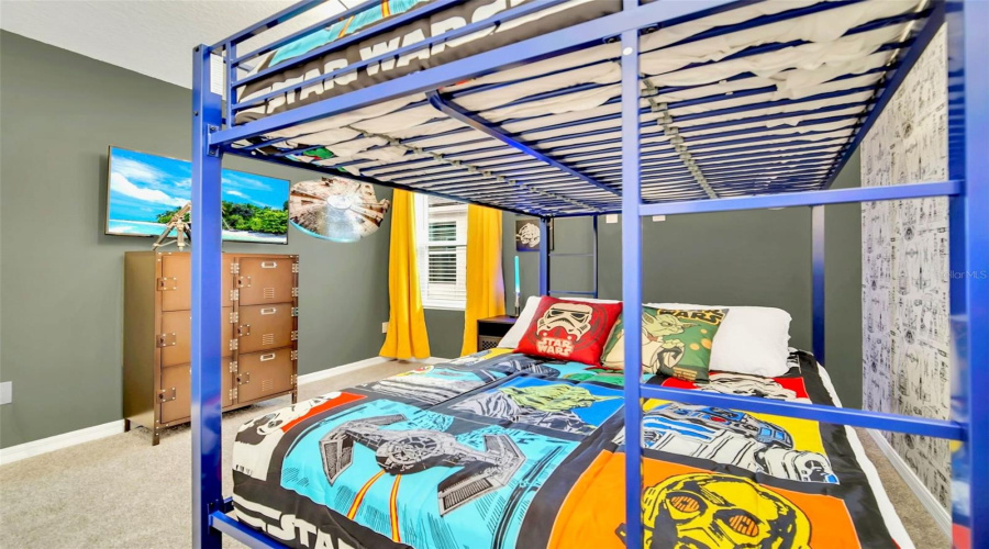 KISSIMMEE, Florida 34747, 7 Bedrooms Bedrooms, ,6 BathroomsBathrooms,Residential,For Sale,TROPICAL PALMS,0,MFRTB8423435