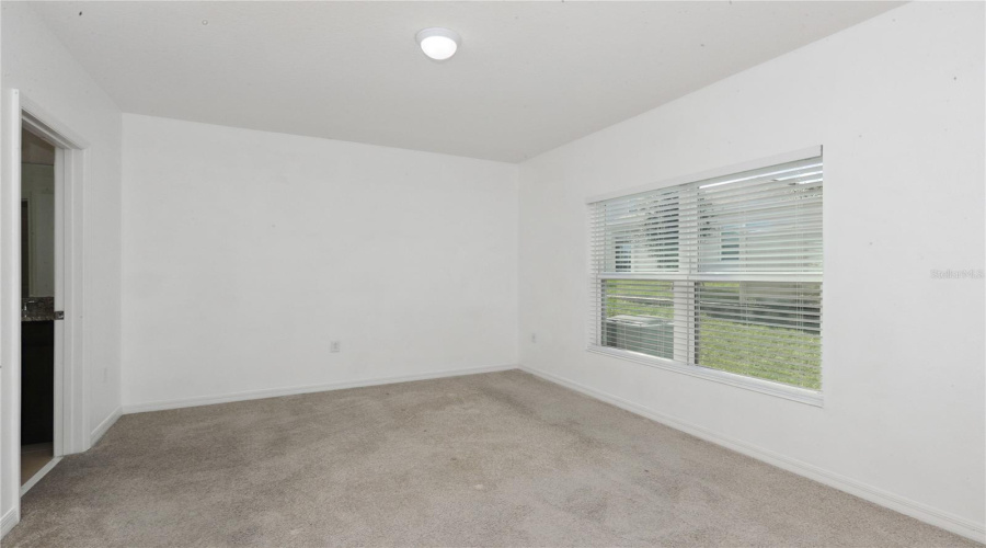 DAVENPORT, Florida 33837, 4 Bedrooms Bedrooms, ,2 BathroomsBathrooms,Residential,For Sale,SWAN SWIM,0,MFRO6342530
