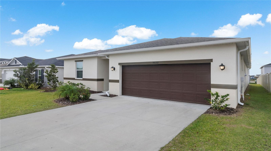 DAVENPORT, Florida 33896, 4 Bedrooms Bedrooms, ,2 BathroomsBathrooms,Residential,For Sale,HOOTON,0,MFRS5134382