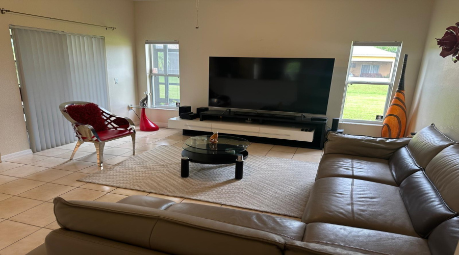 KISSIMMEE, Florida 34746, 3 Bedrooms Bedrooms, ,2 BathroomsBathrooms,Residential,For Sale,BOUGAINVILLEA,0,MFRS5134207