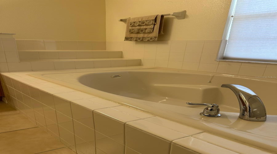 KISSIMMEE, Florida 34746, 3 Bedrooms Bedrooms, ,2 BathroomsBathrooms,Residential,For Sale,BOUGAINVILLEA,0,MFRS5134207