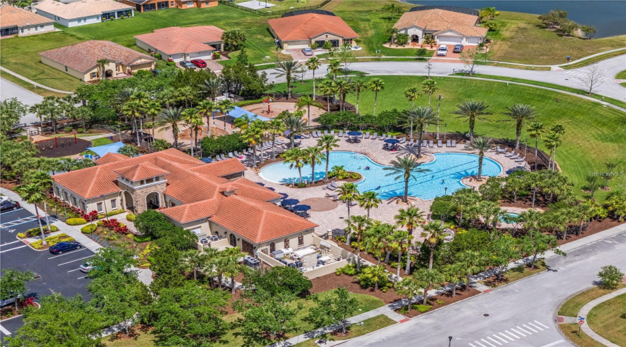 KISSIMMEE, Florida 34746, 3 Bedrooms Bedrooms, ,2 BathroomsBathrooms,Residential,For Sale,BOUGAINVILLEA,0,MFRS5134207