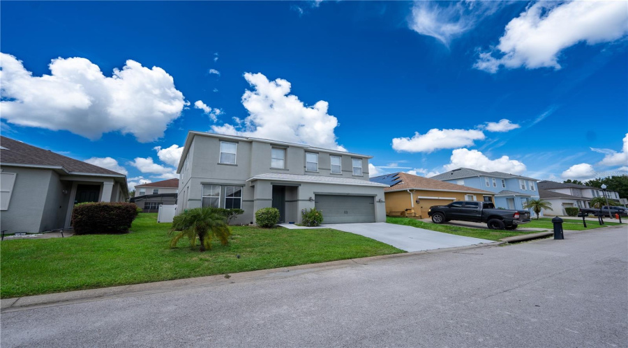 DAVENPORT, Florida 33896, 5 Bedrooms Bedrooms, ,4 BathroomsBathrooms,Residential,For Sale,FOREST VIEW,0,MFRO6341921