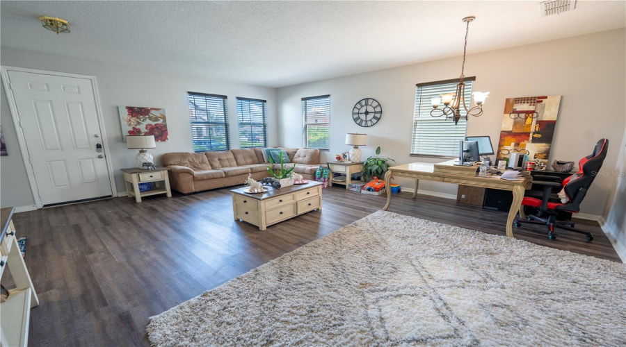 DAVENPORT, Florida 33896, 5 Bedrooms Bedrooms, ,4 BathroomsBathrooms,Residential,For Sale,FOREST VIEW,0,MFRO6341921