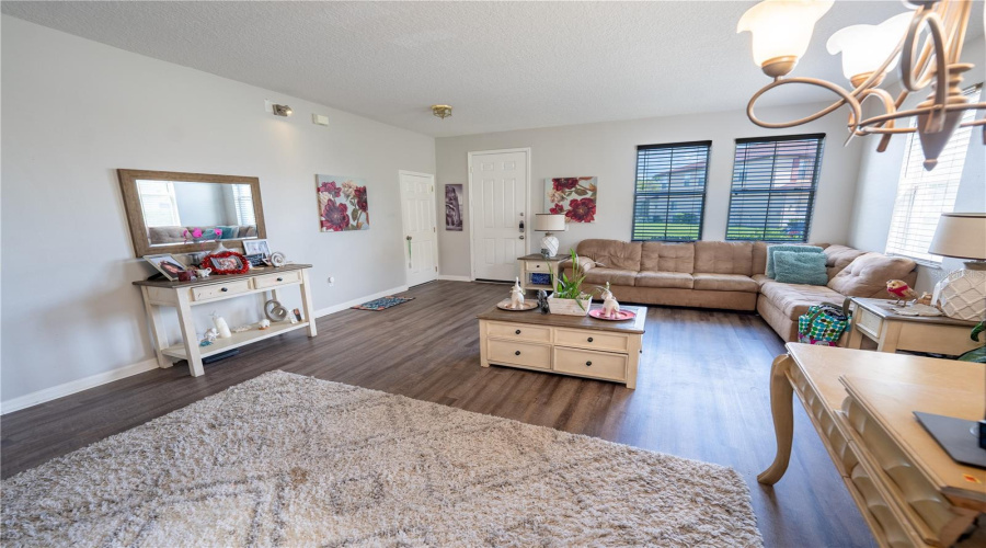 DAVENPORT, Florida 33896, 5 Bedrooms Bedrooms, ,4 BathroomsBathrooms,Residential,For Sale,FOREST VIEW,0,MFRO6341921