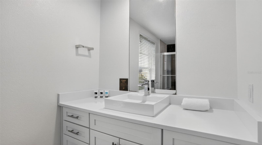 KISSIMMEE, Florida 34747, 4 Bedrooms Bedrooms, ,4 BathroomsBathrooms,Residential,For Sale,SUNRISE SHORES,0,MFRO6342818