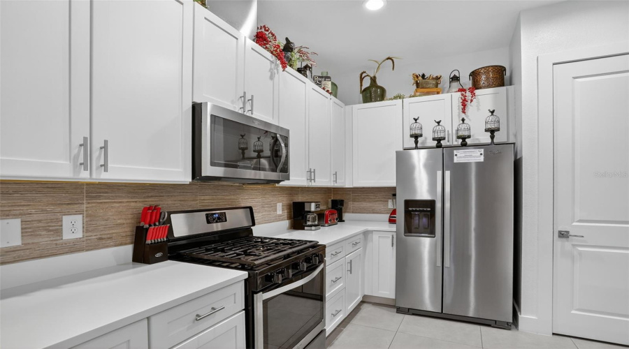 KISSIMMEE, Florida 34747, 4 Bedrooms Bedrooms, ,4 BathroomsBathrooms,Residential,For Sale,SUNRISE SHORES,0,MFRO6342818