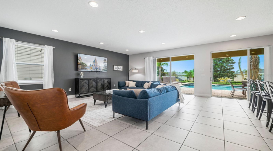 KISSIMMEE, Florida 34747, 5 Bedrooms Bedrooms, ,5 BathroomsBathrooms,Residential,For Sale,MARKER,0,MFRO6338714