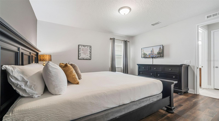 KISSIMMEE, Florida 34747, 5 Bedrooms Bedrooms, ,5 BathroomsBathrooms,Residential,For Sale,MARKER,0,MFRO6338714