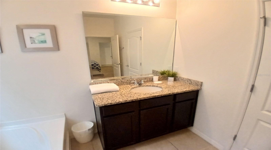 DAVENPORT, Florida 33837, 5 Bedrooms Bedrooms, ,4 BathroomsBathrooms,Residential,For Sale,WILDWOOD,0,MFRTB8426096