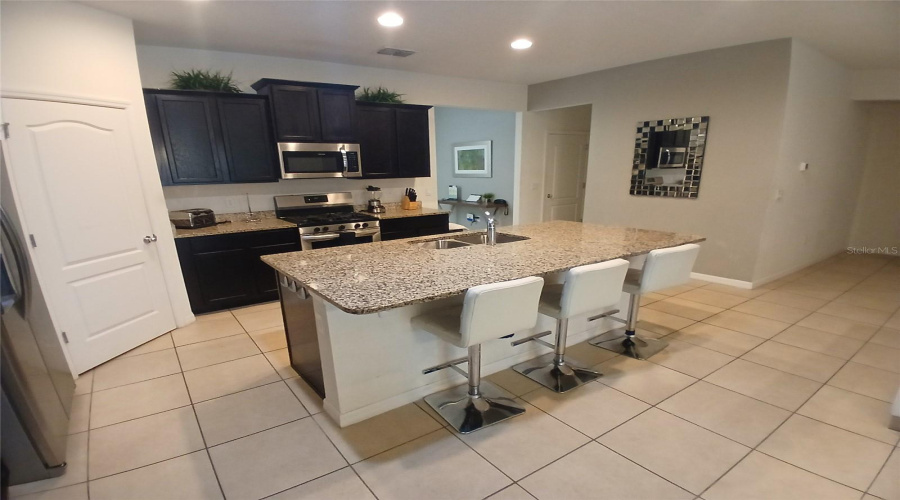 DAVENPORT, Florida 33837, 5 Bedrooms Bedrooms, ,4 BathroomsBathrooms,Residential,For Sale,WILDWOOD,0,MFRTB8426096