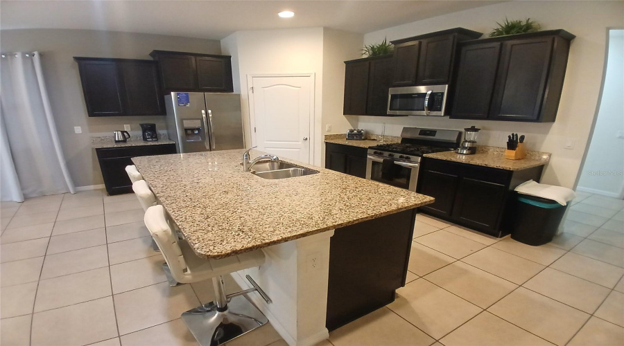 DAVENPORT, Florida 33837, 5 Bedrooms Bedrooms, ,4 BathroomsBathrooms,Residential,For Sale,WILDWOOD,0,MFRTB8426096