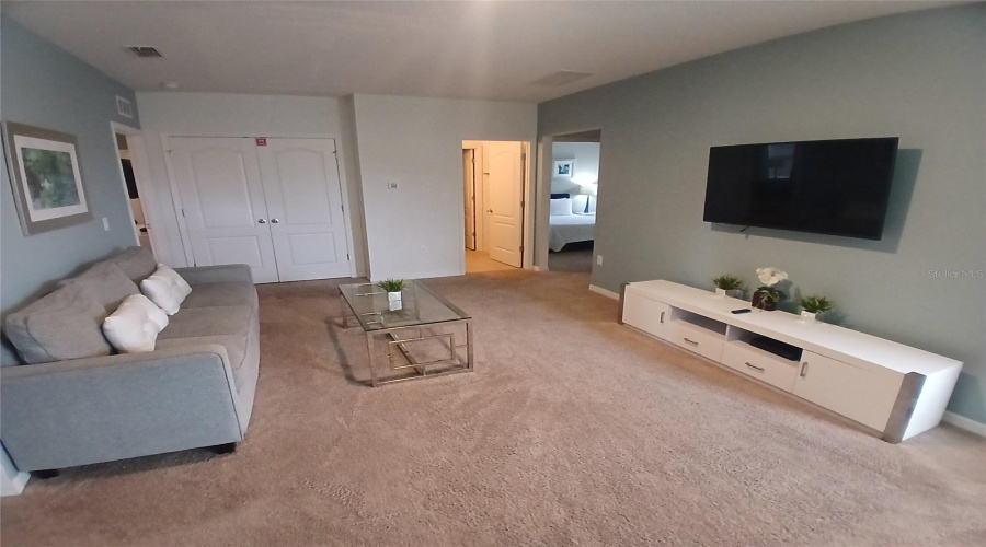 DAVENPORT, Florida 33837, 5 Bedrooms Bedrooms, ,4 BathroomsBathrooms,Residential,For Sale,WILDWOOD,0,MFRTB8426096