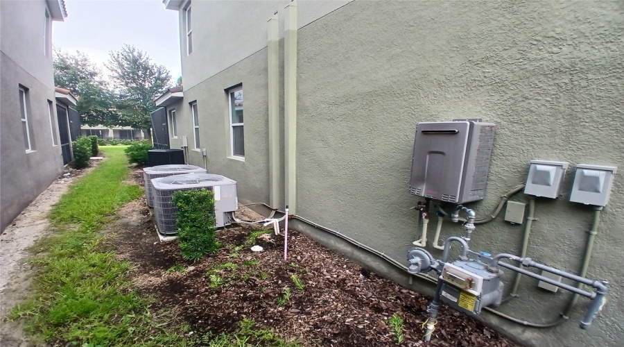DAVENPORT, Florida 33837, 5 Bedrooms Bedrooms, ,4 BathroomsBathrooms,Residential,For Sale,WILDWOOD,0,MFRTB8426096