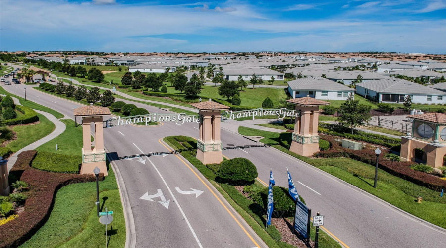 DAVENPORT, Florida 33896, 3 Bedrooms Bedrooms, ,2 BathroomsBathrooms,Residential,For Sale,CABOT CLIFFS,0,MFRO6342554