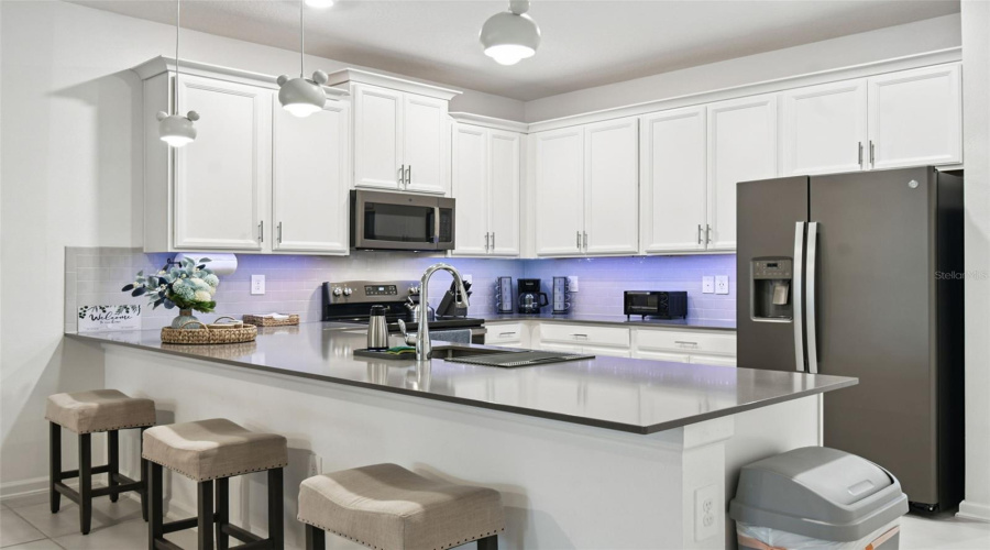 DAVENPORT, Florida 33896, 3 Bedrooms Bedrooms, ,2 BathroomsBathrooms,Residential,For Sale,CABOT CLIFFS,0,MFRO6342554