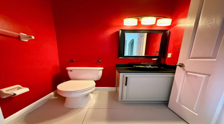 1/2 bath