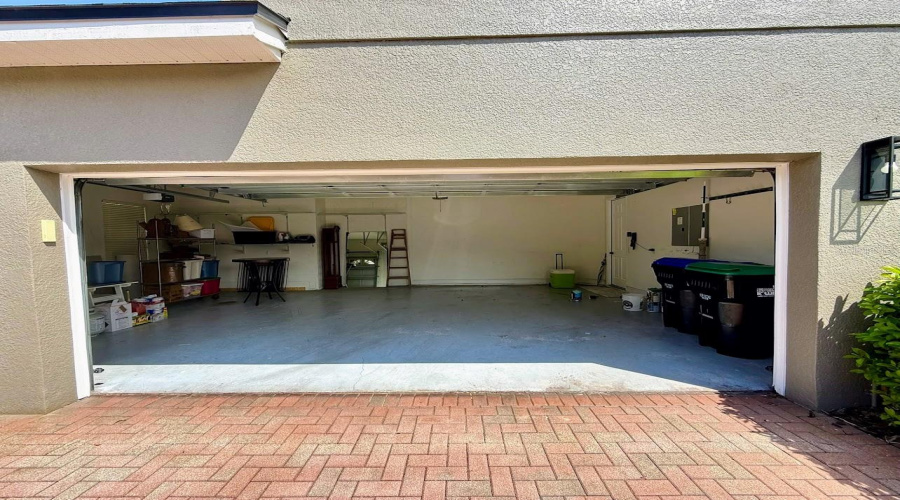 3 car garage