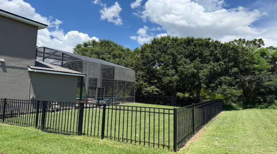 Fenced side yard