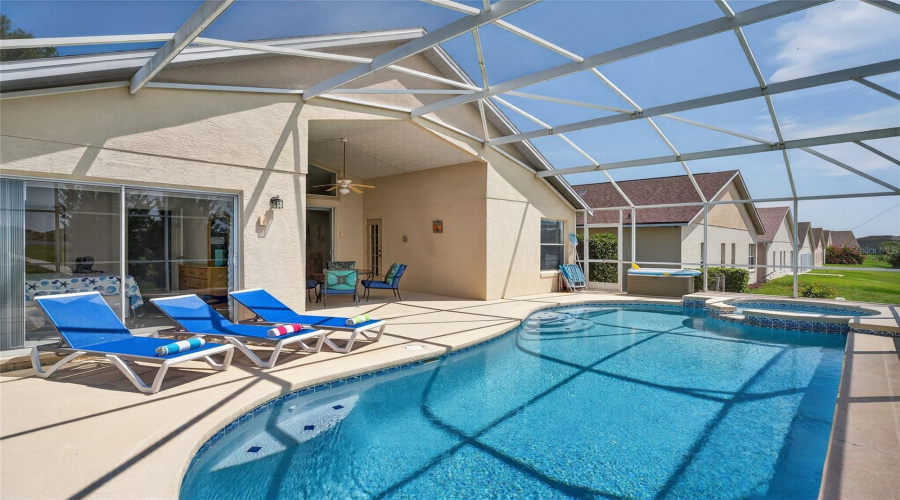 DAVENPORT, Florida 33896, 4 Bedrooms Bedrooms, ,3 BathroomsBathrooms,Residential,For Sale,WINDSOR,0,MFRS5134465