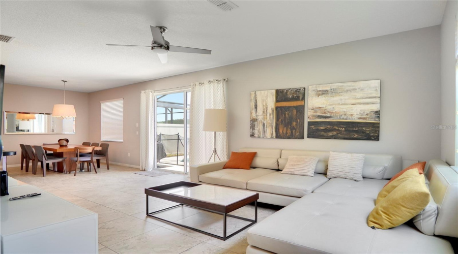 KISSIMMEE, Florida 34746, 4 Bedrooms Bedrooms, ,3 BathroomsBathrooms,Residential,For Sale,LAS FUENTES,0,MFRO6343193