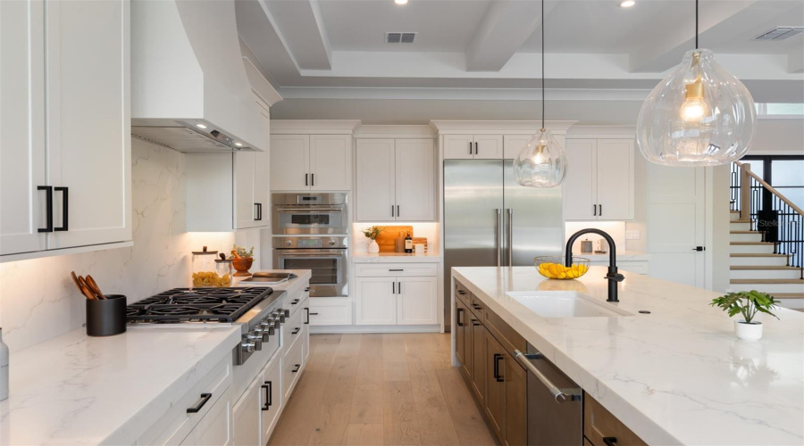 ORLANDO, Florida 32836, 5 Bedrooms Bedrooms, ,4 BathroomsBathrooms,Residential,For Sale,SHEEN SOUND,0,MFRO6343123