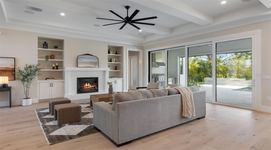 ORLANDO, Florida 32836, 5 Bedrooms Bedrooms, ,4 BathroomsBathrooms,Residential,For Sale,SHEEN SOUND,0,MFRO6343123