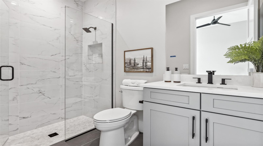 ORLANDO, Florida 32836, 5 Bedrooms Bedrooms, ,4 BathroomsBathrooms,Residential,For Sale,SHEEN SOUND,0,MFRO6343123