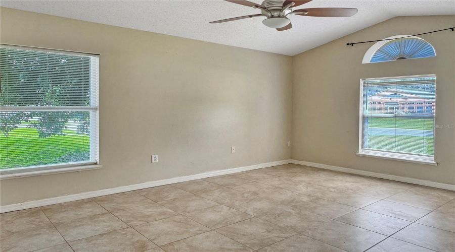 KISSIMMEE, Florida 34746, 3 Bedrooms Bedrooms, ,2 BathroomsBathrooms,Residential,For Sale,AUGUSTA,0,MFRO6343339